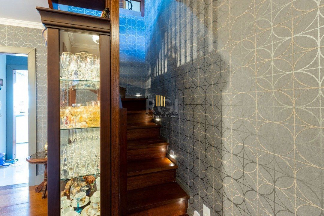 Cobertura para Venda - 234.17m², 3 dormitórios, sendo 1 suites, 2 vagas - Cristal