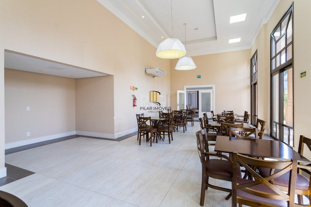Apartamento para Venda - 323m², 3 dormitórios, sendo 3 suites, 4 vagas - Centro