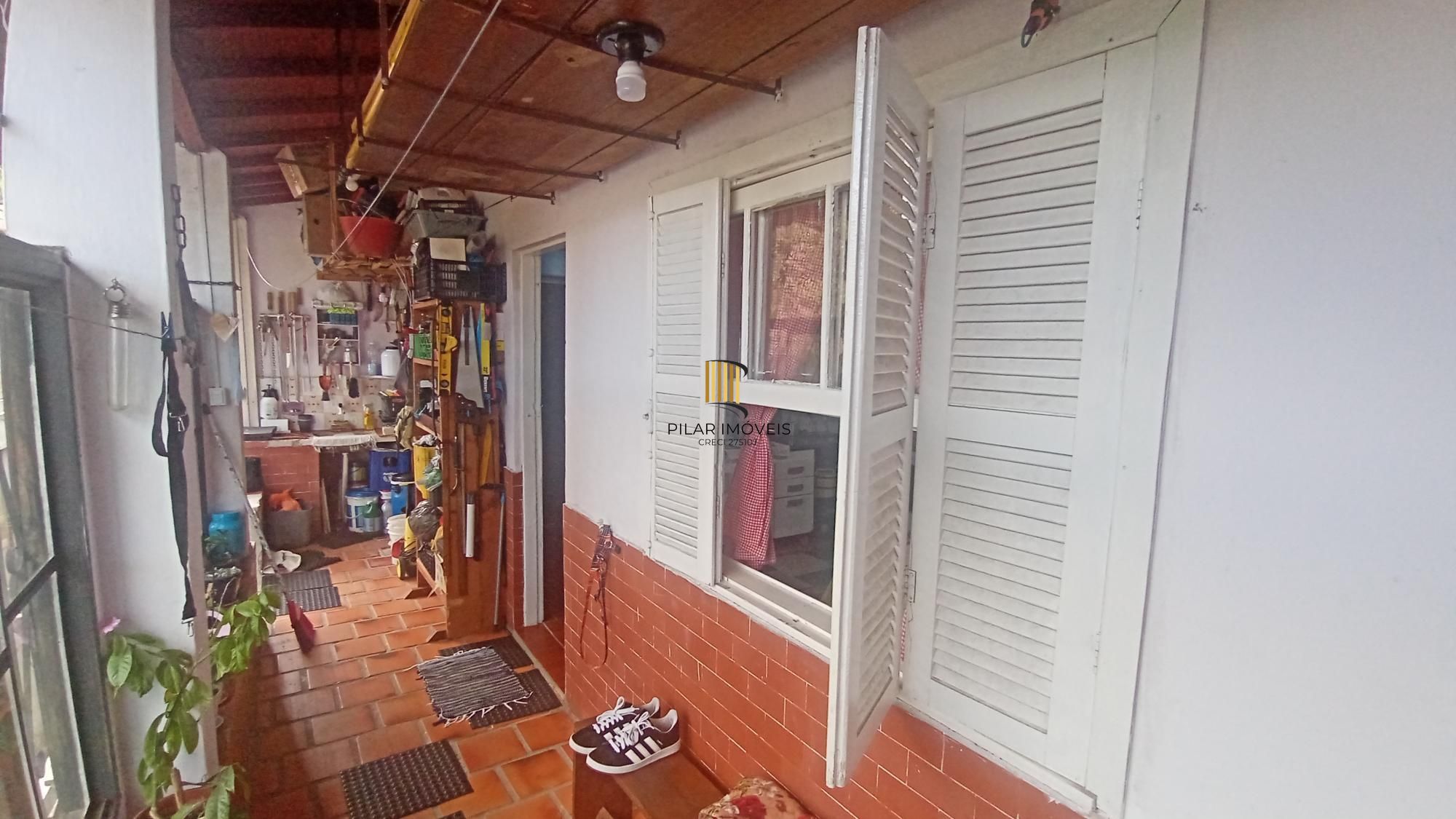Casa com 2 dormitórios no bairro Glória