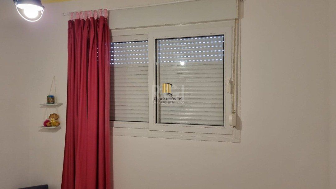 Casa de Condomínio 2 dormitórios no bairro Mariluz Plano D