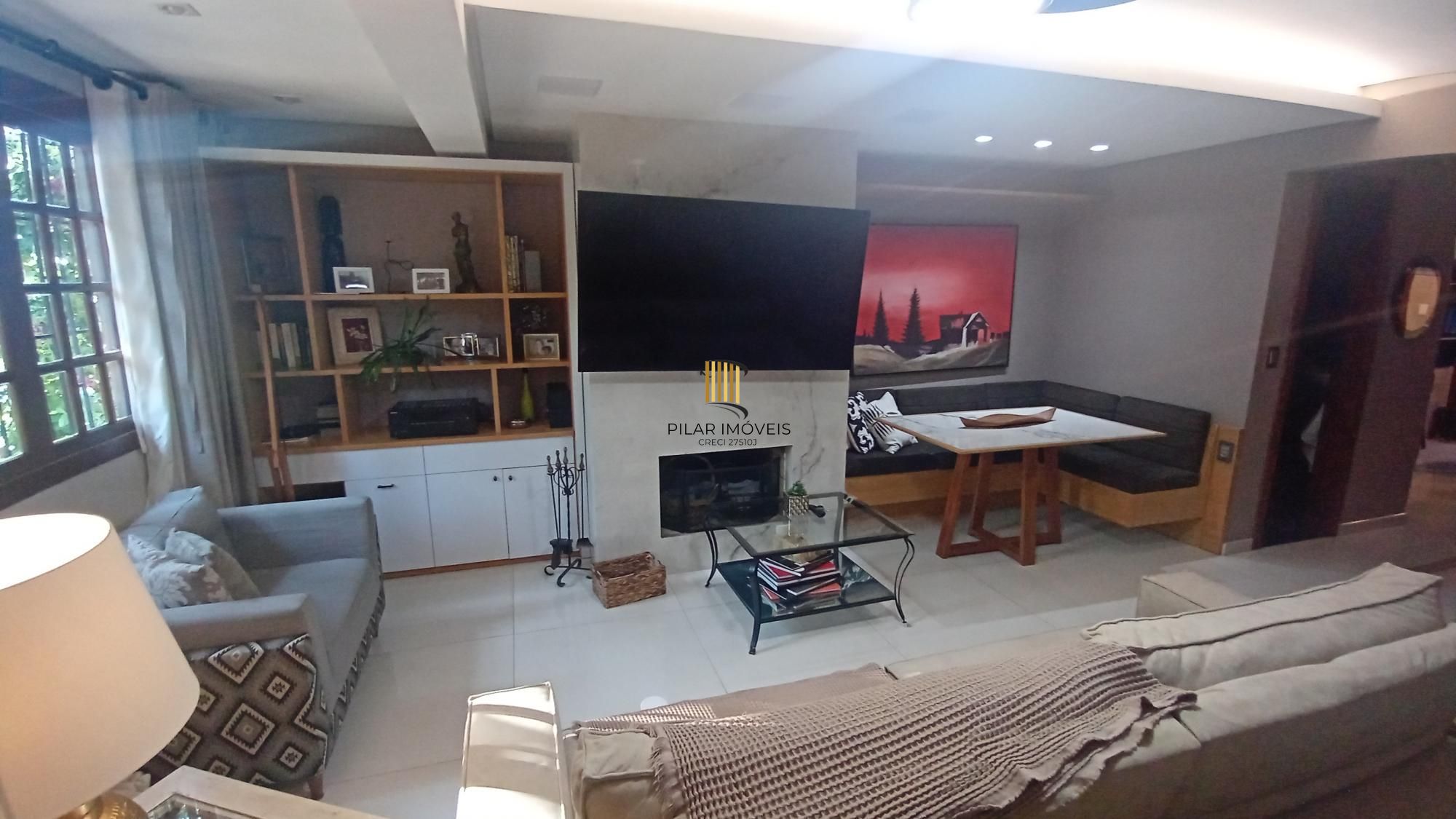 Casa de Condomínio com 3 Suítes, no bairro Tristeza