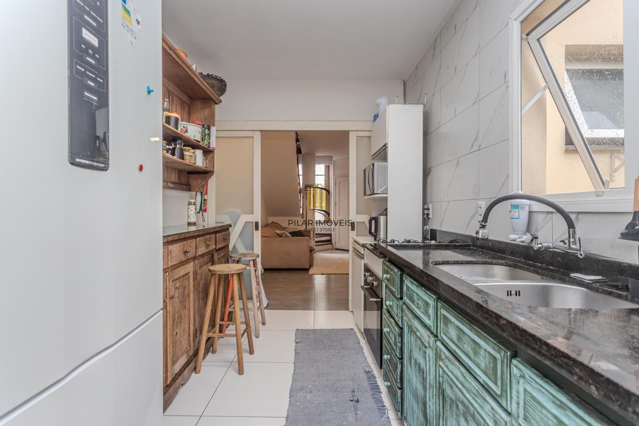 Casa de Condomínio 3 dormitórios no bairro Tristeza