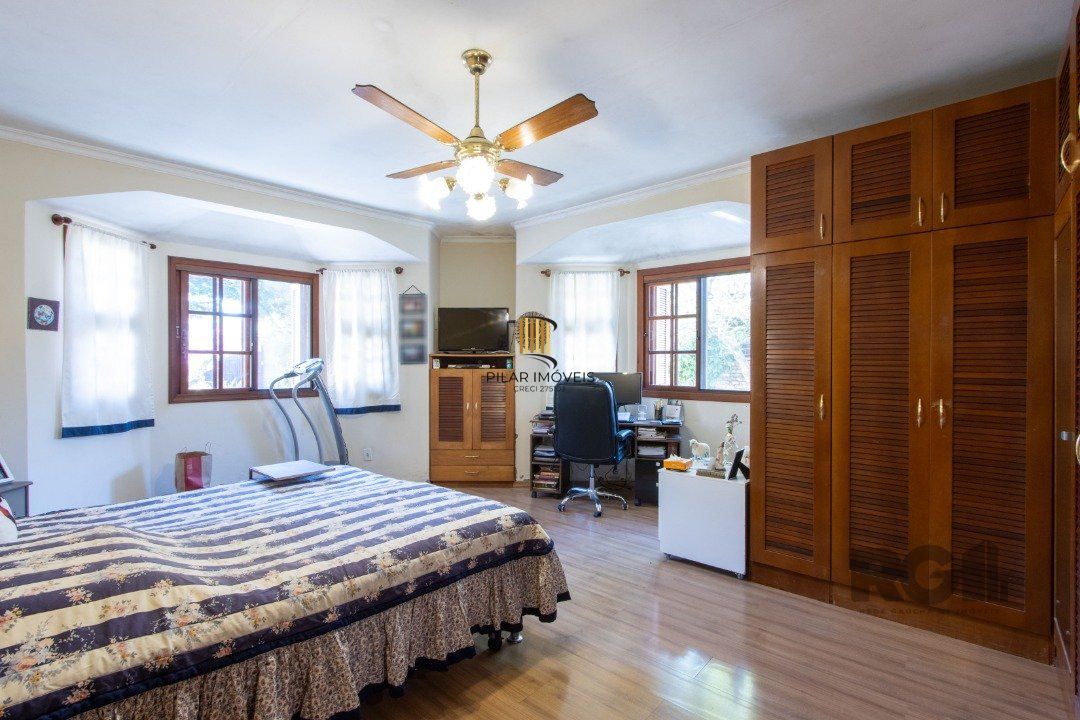 Casa 2 dormitórios no bairro Camaquã