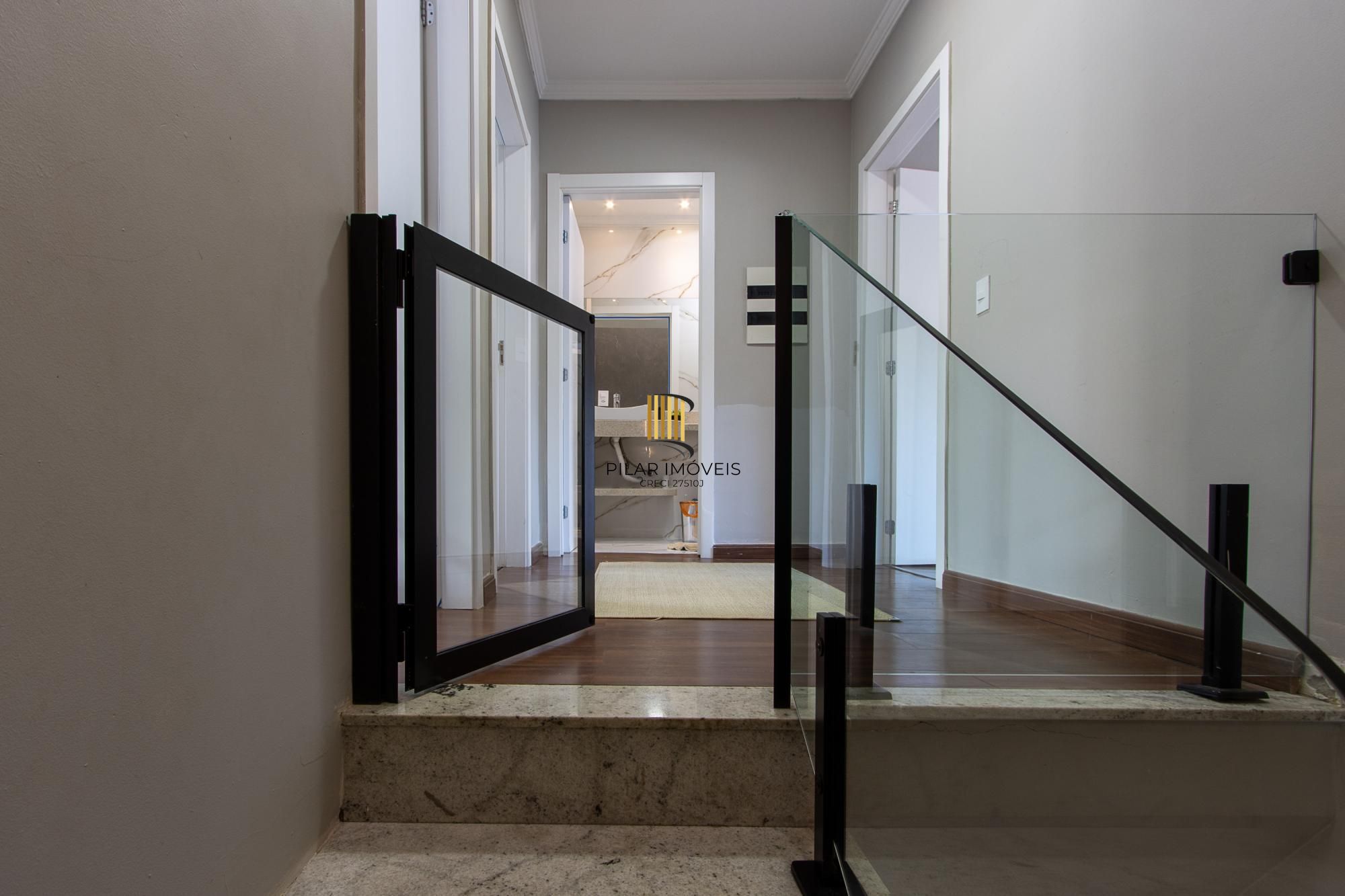 Casa Condominio 2 Dormitório(s) Bairro Hípica