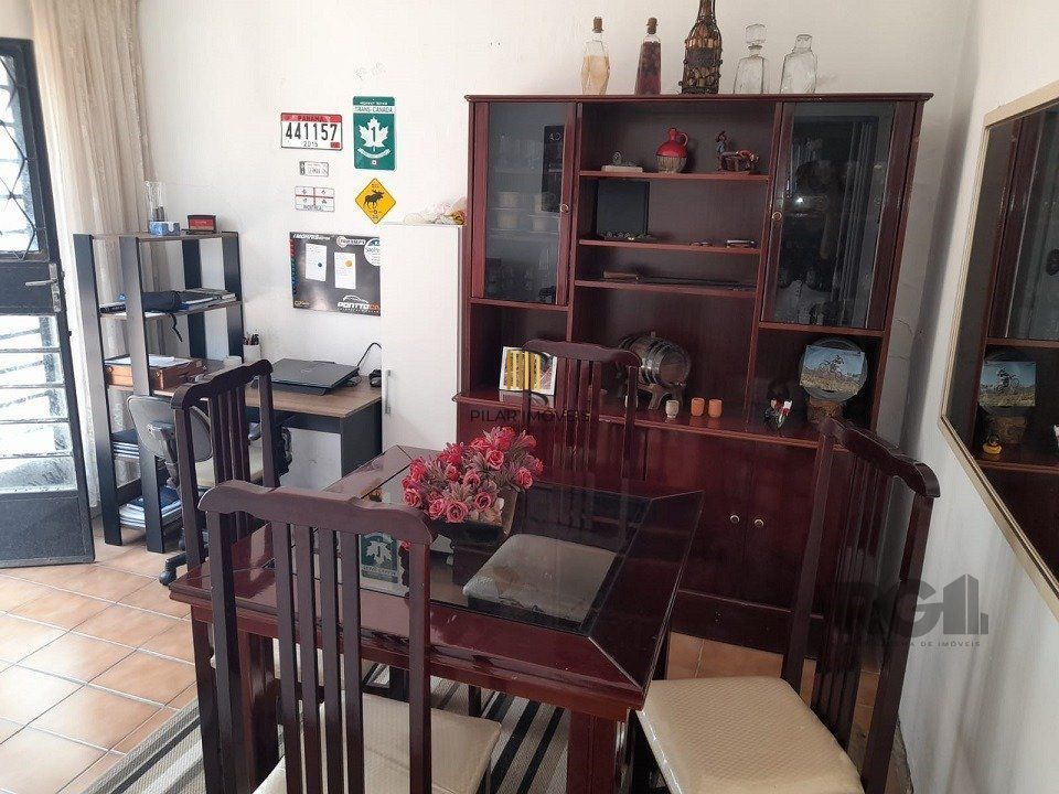 Casa 2 dormitórios no bairro Santana