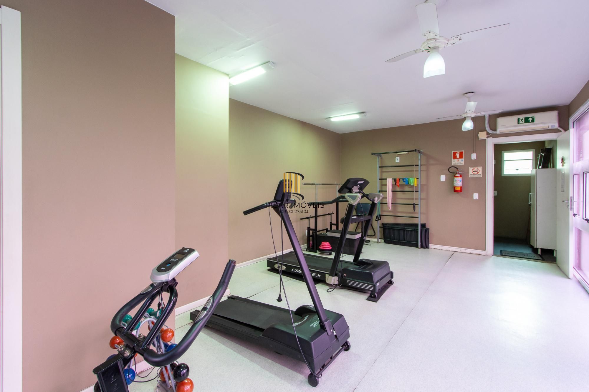 Casa de Condomínio 3 dormitórios no bairro Cavalhada