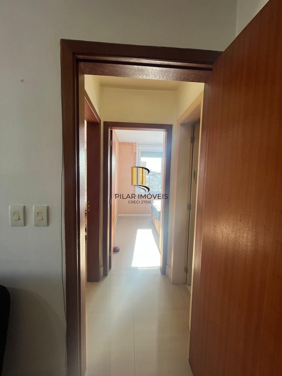 Apartamento  REFORMADO e MOBILIADO em ótima localização!!!