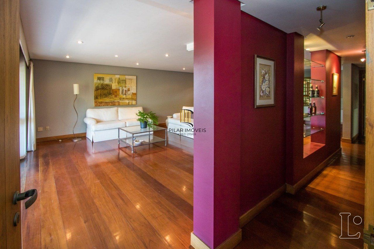 Casa para Venda - 427m², 4 dormitórios, sendo 1 suites, 4 vagas - Jardim Isabel