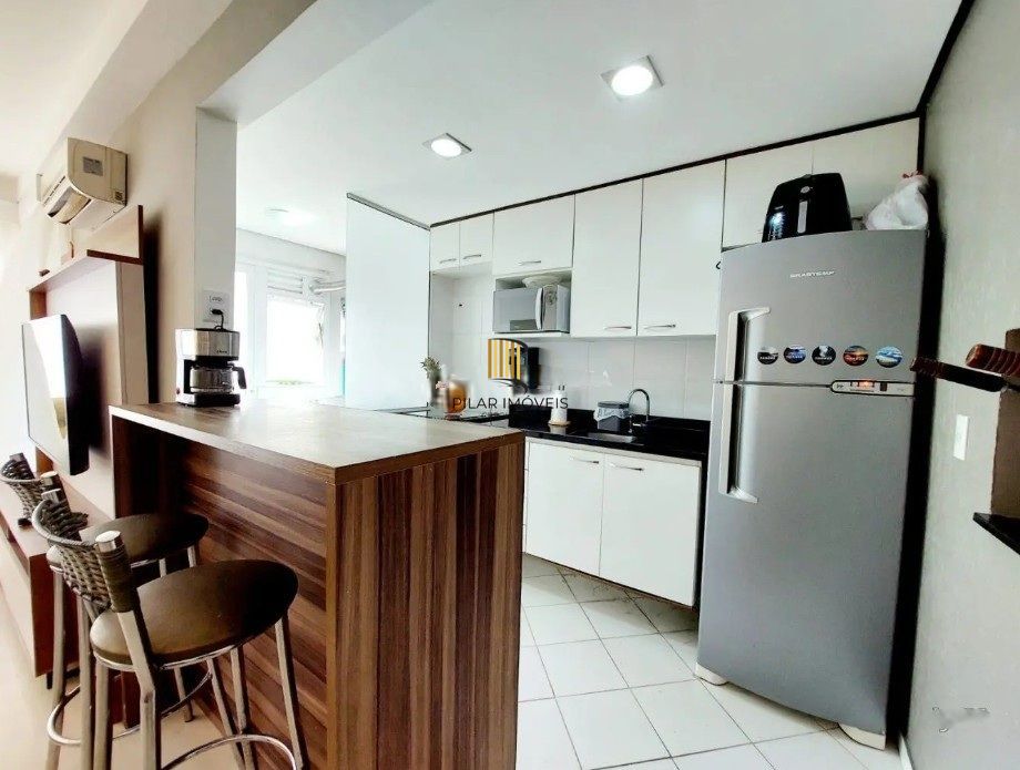 Apartamento de 3 dormitórios, 1 suíte e 1 vaga de garagem.