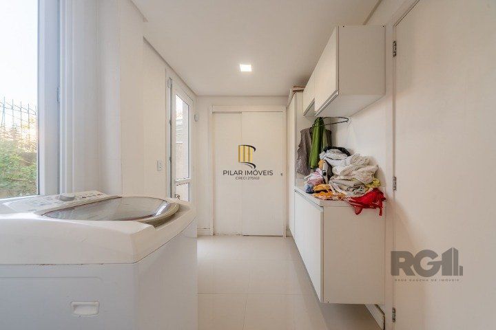 Casa de Condomínio 3 dormitórios no bairro Tristeza