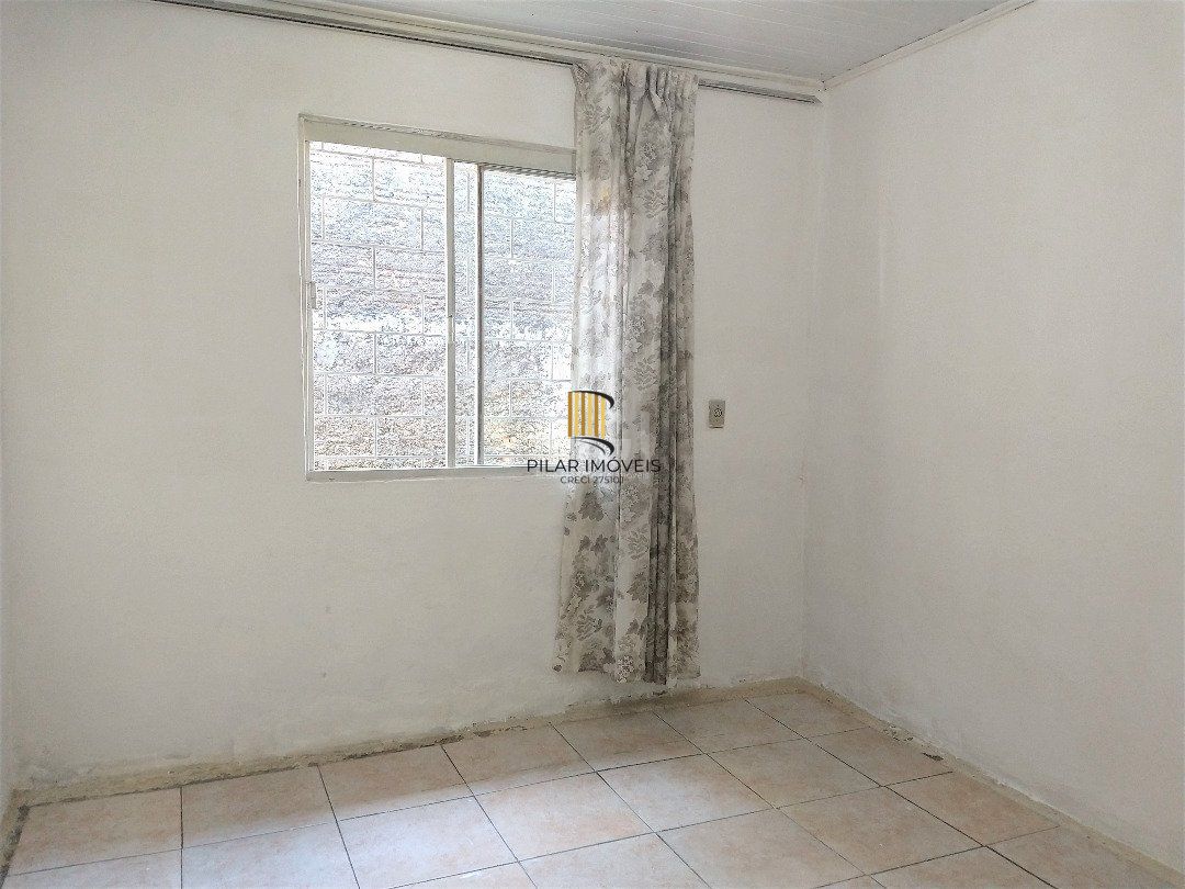Casa para Venda - 81m², 2 dormitórios, 4 vagas - Vila Nova