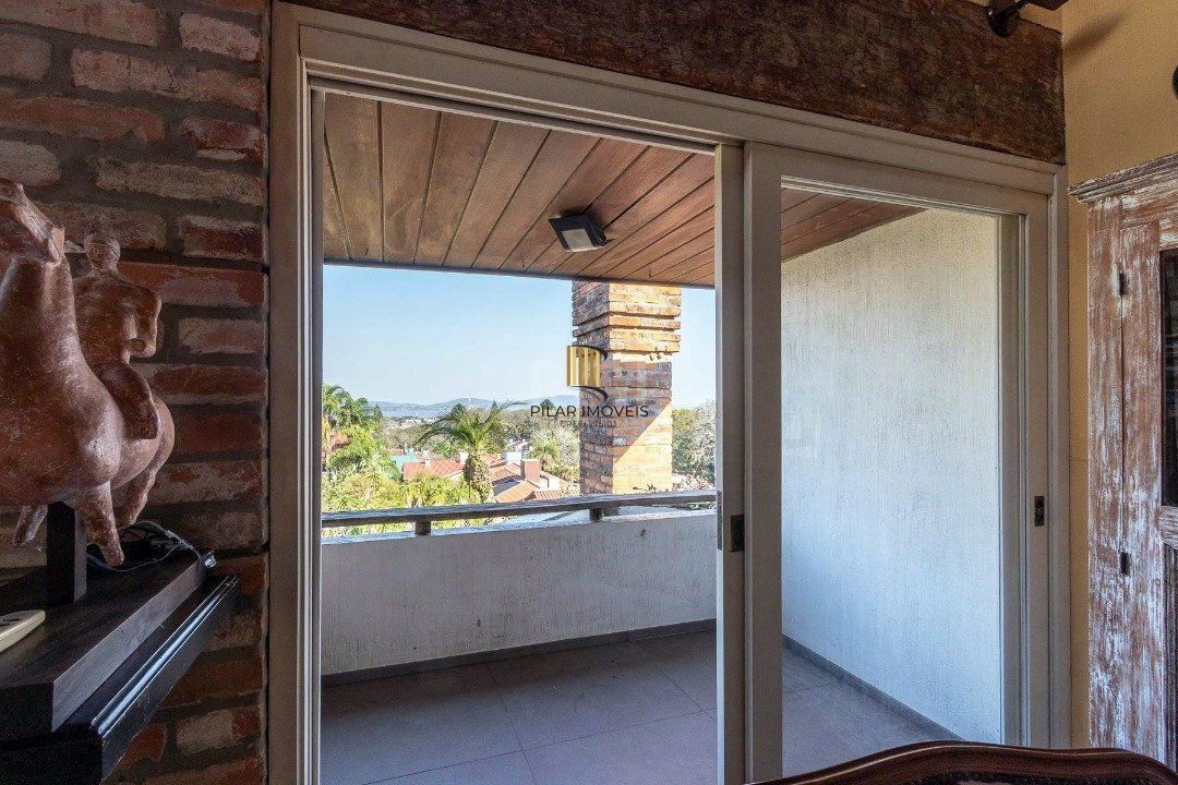 Casa para Venda - 418m², 4 dormitórios, sendo 1 suites, 2 vagas - Jardim Isabel