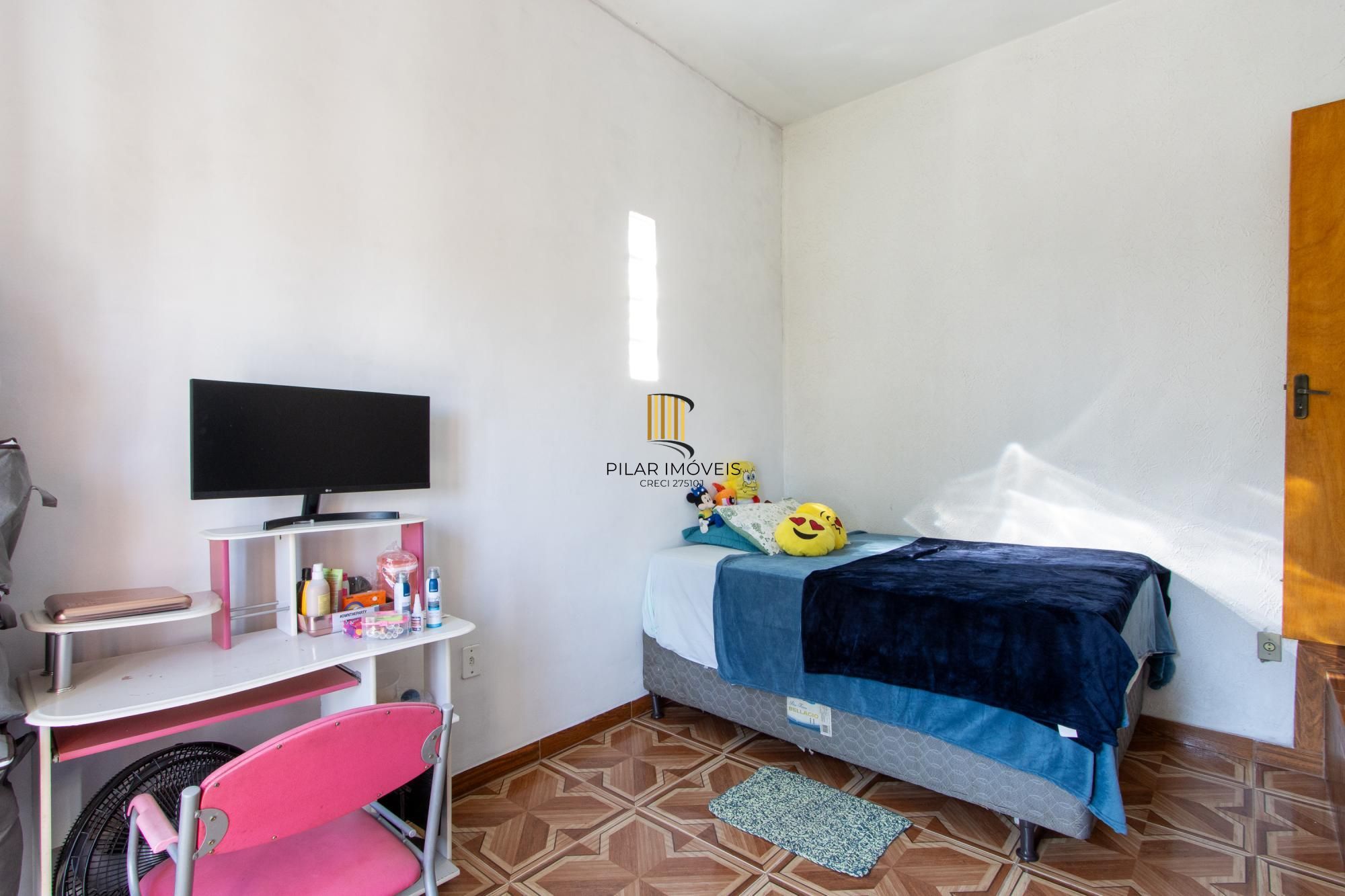 Casa 3 dormitórios no bairro Espírito Santo