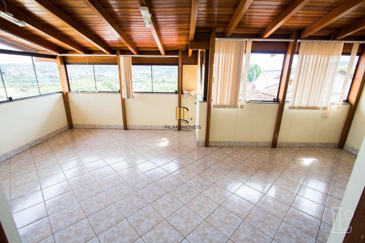 Casa para Venda com 3 dormitórios, sendo 1 suites, e 3 vagas no bairro Imperial Parque