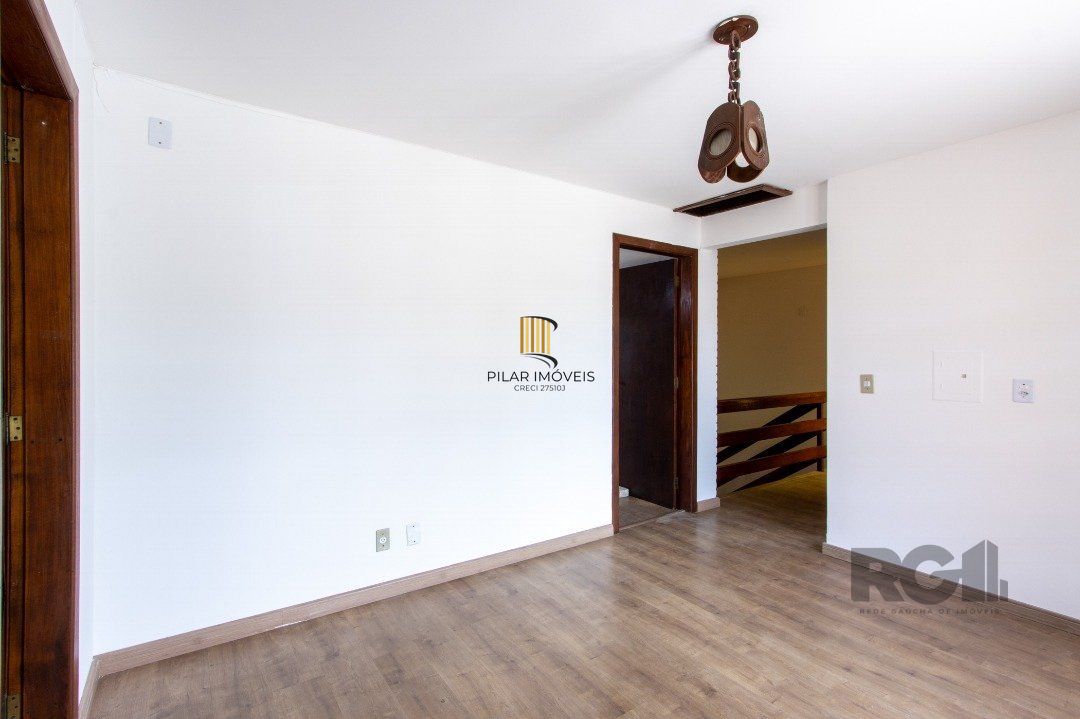 Casa para Venda - 205.5m², 3 dormitórios, sendo 2 suites, 3 vagas - Vila Nova
