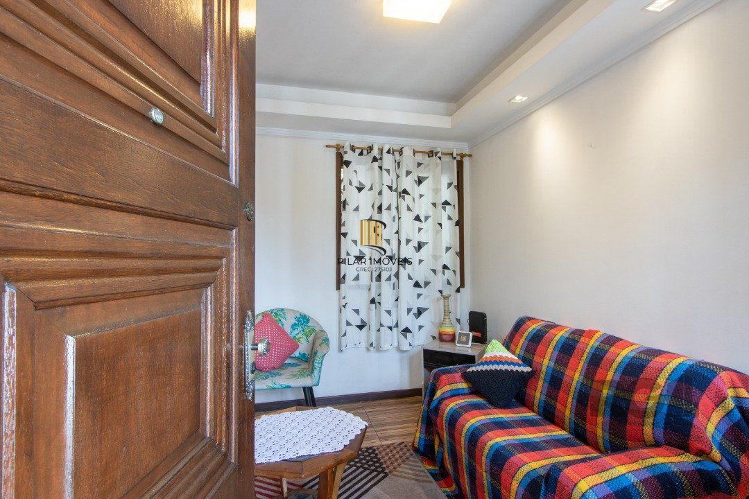 Casa 3 dormitórios, bairro Jardim Carvalho.