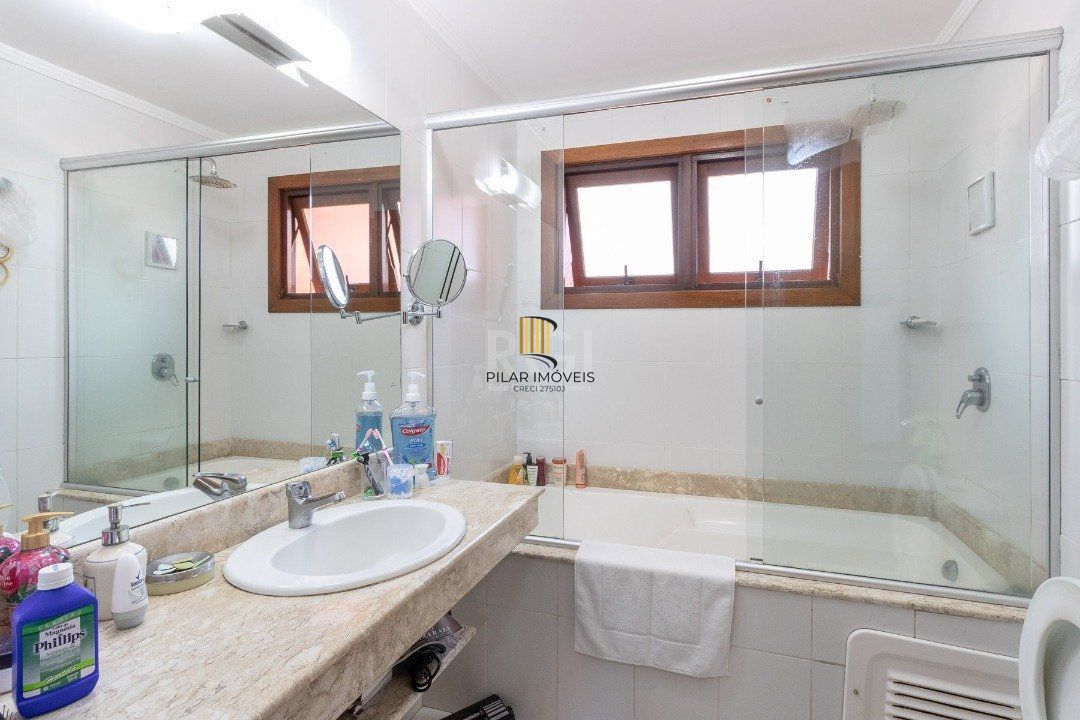Casa Condominio para Venda - 286.89m², 4 dormitórios, sendo 2 suites, 2 vagas - Cristal