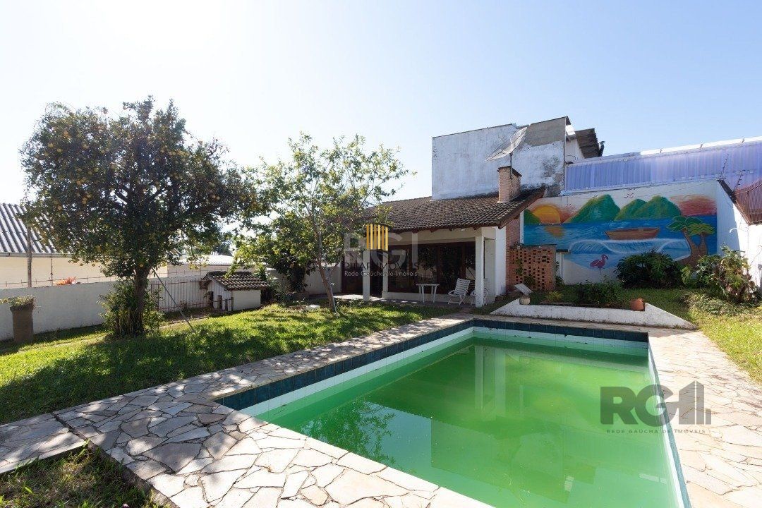 Casa 4 dormitórios no bairro Cristal