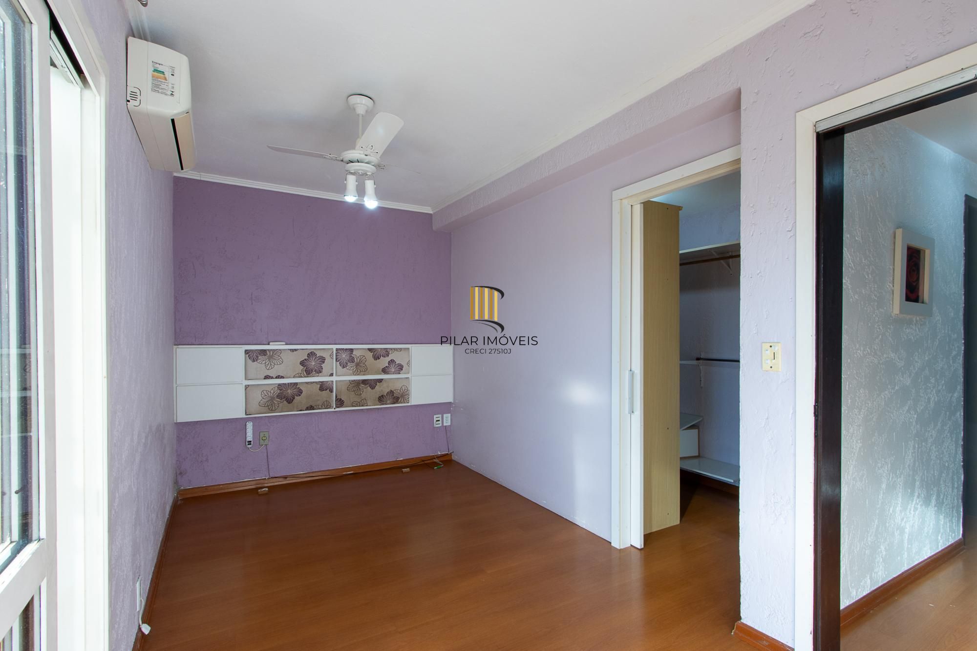 Casa em condomínio, com 3 dormitórios,
