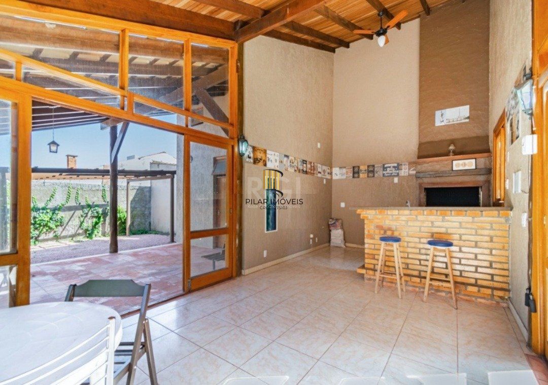 Casa para Venda - 255m², 3 dormitórios, sendo 1 suites, 3 vagas - Ipanema