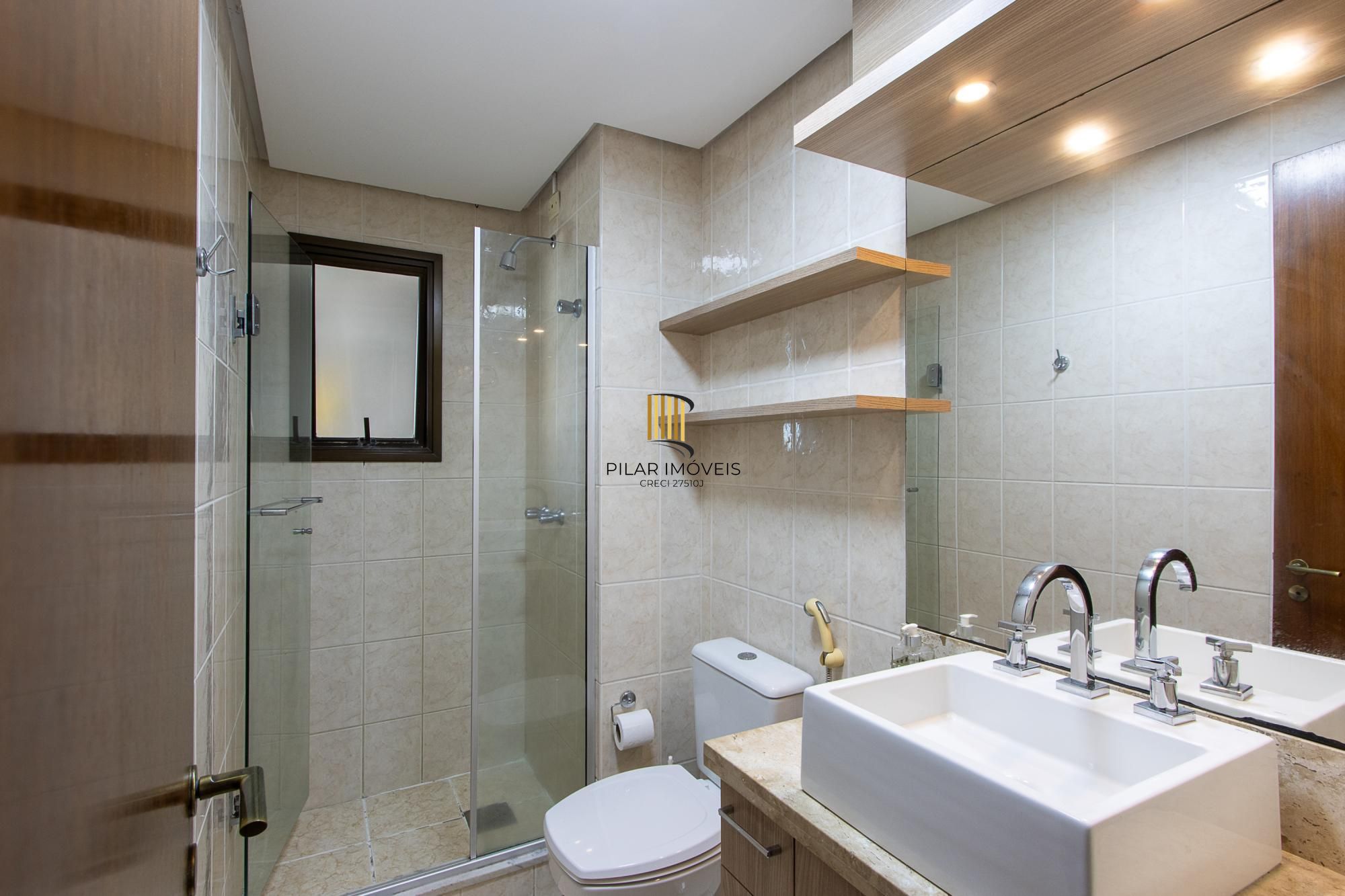 Apartamento 3 dormitórios no bairro Cristal