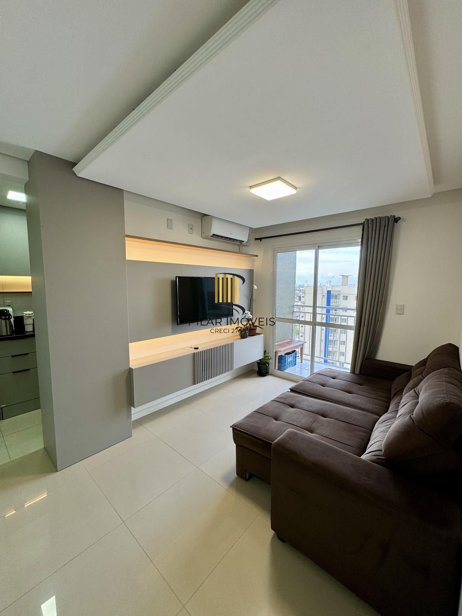 Apartamento de 2 dormitórios, 1 suíte e 1 vaga, em Canoas.