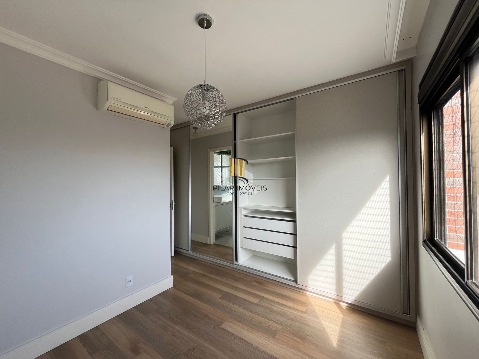 Apartamento Impecável no Petrópolis - 2 D (1 Suíte)