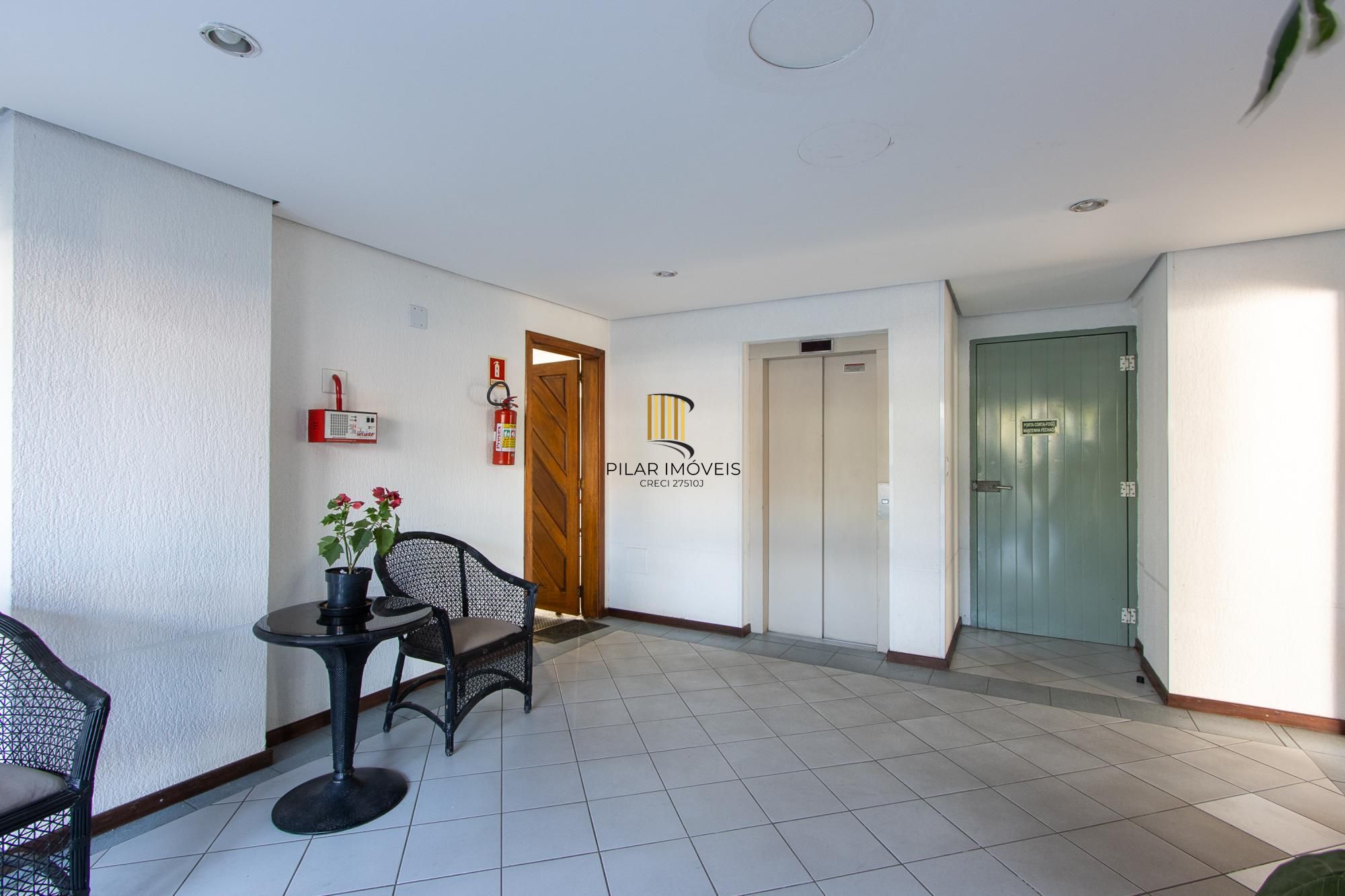 Cobertura 2 dormitórios - Bairro Camaquã