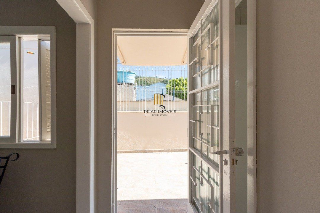 Sobrado para Venda - 150m², 3 dormitórios, sendo 1 suites, 1 vaga - Morro Santana