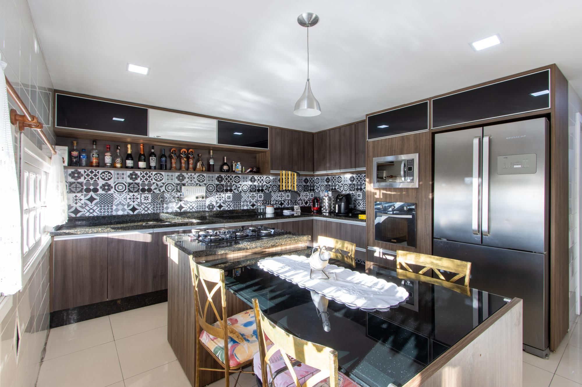 Casa em Condomínio à Venda | 282m² | 3 Suítes | 2 Vagas | Bairro Nonoai - Porto Alegre