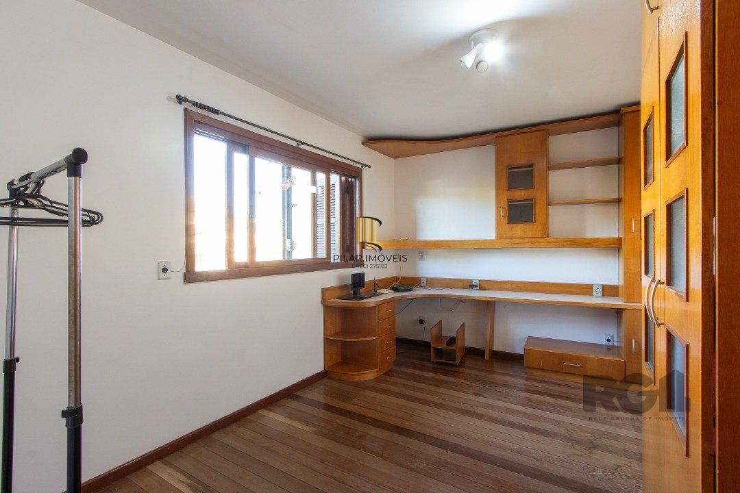 Casa 3 dormitórios no bairro Ipanema