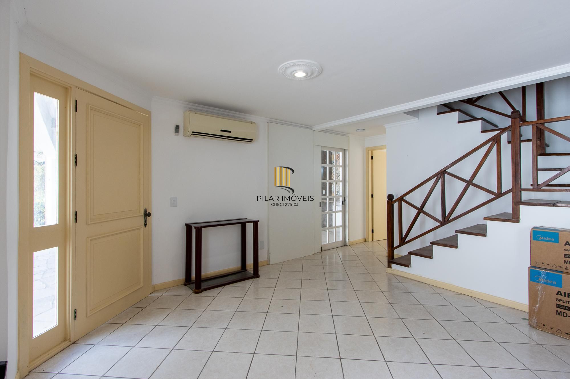 Casa em condomínio, 3 dormitórios (1 suite) 2 vagas - Jardim Isabel