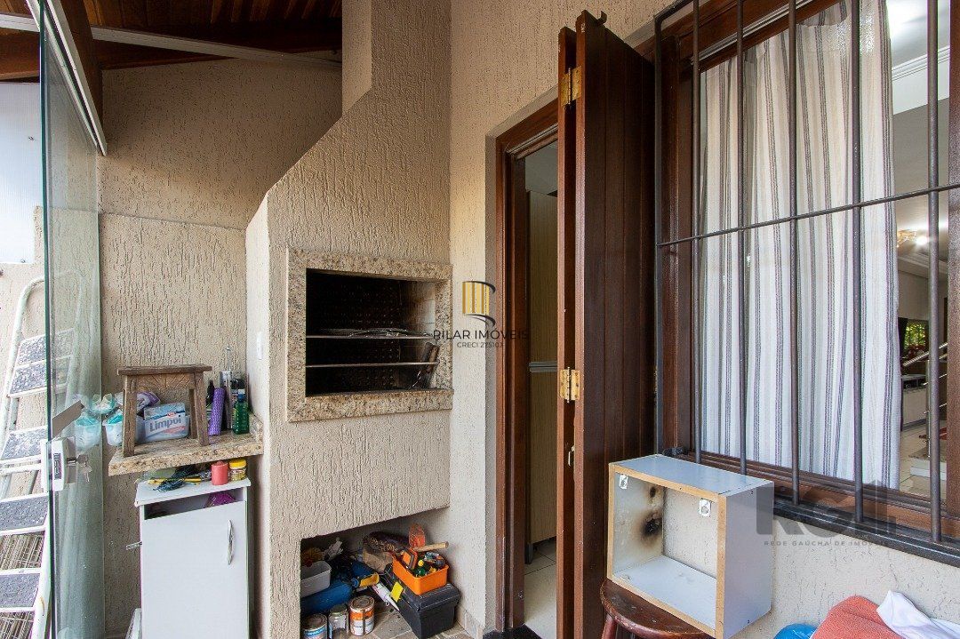 Casa 3 Dormitório(s) Bairro Hípica