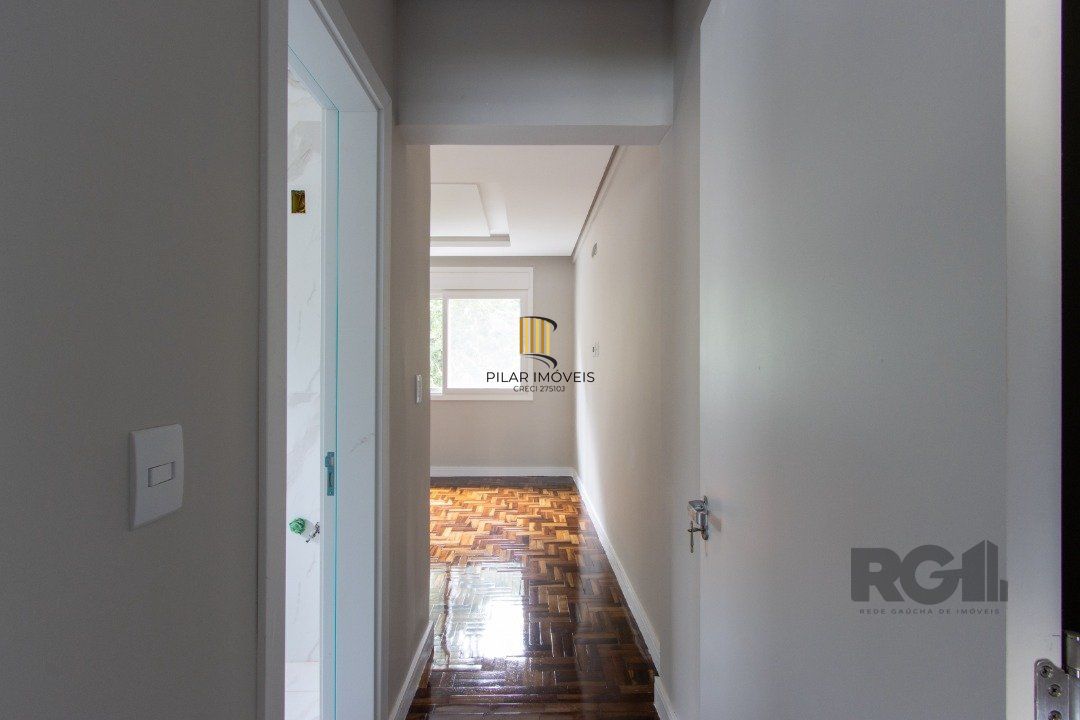 Casa | 3 quartos | 2 Suítes | 4 vagas cobertas | 260m2 Privativos | Bairro Santa Tereza