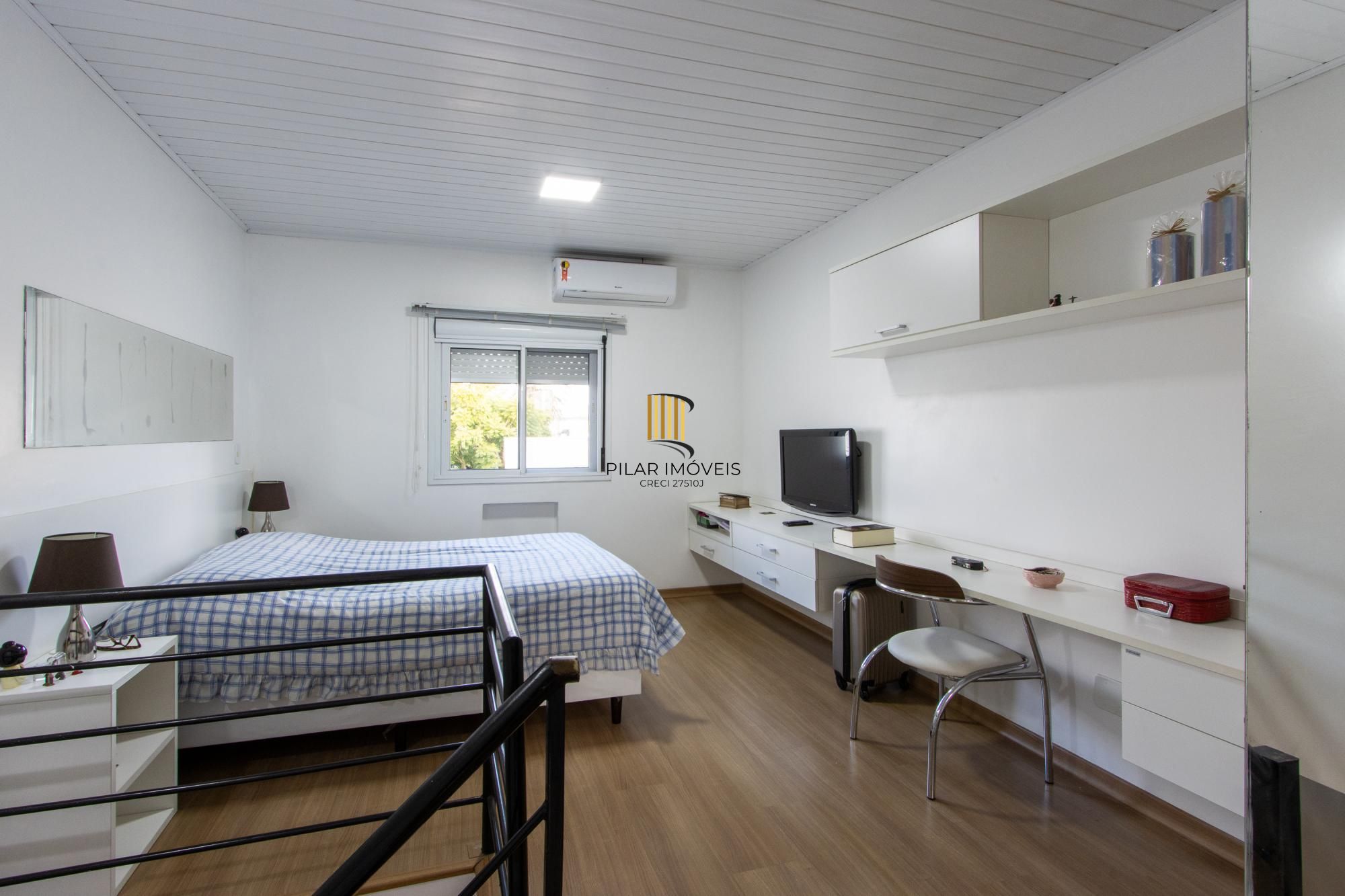 Casa de Condomínio 3 dormitórios no bairro Cavalhada