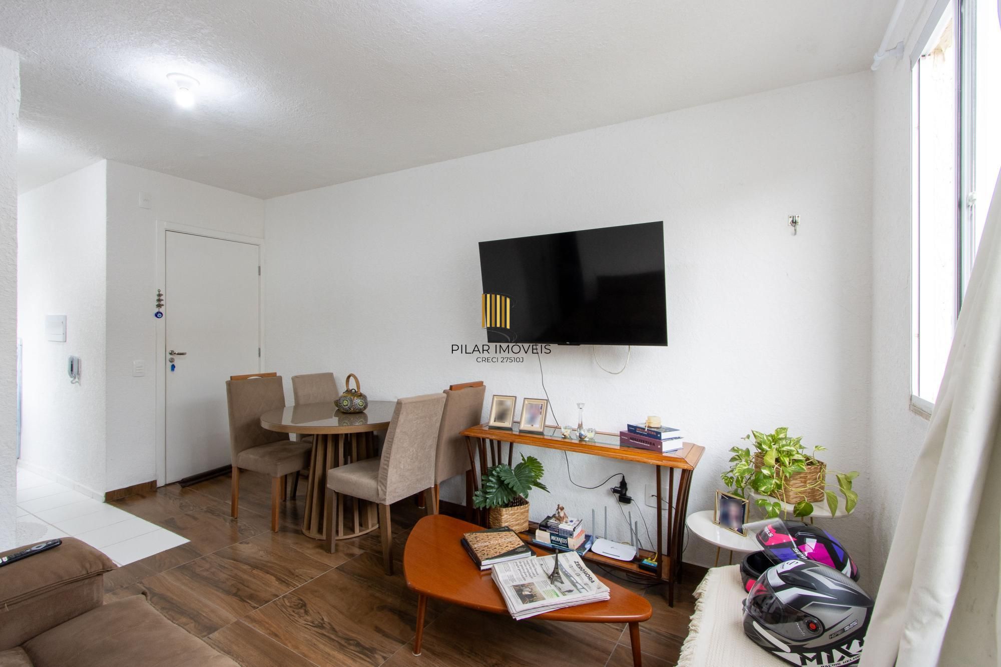 Charmoso Apartamento Semimobiliado de 2 Dormitórios e 1 vaga de garagem no bairro Restinga!