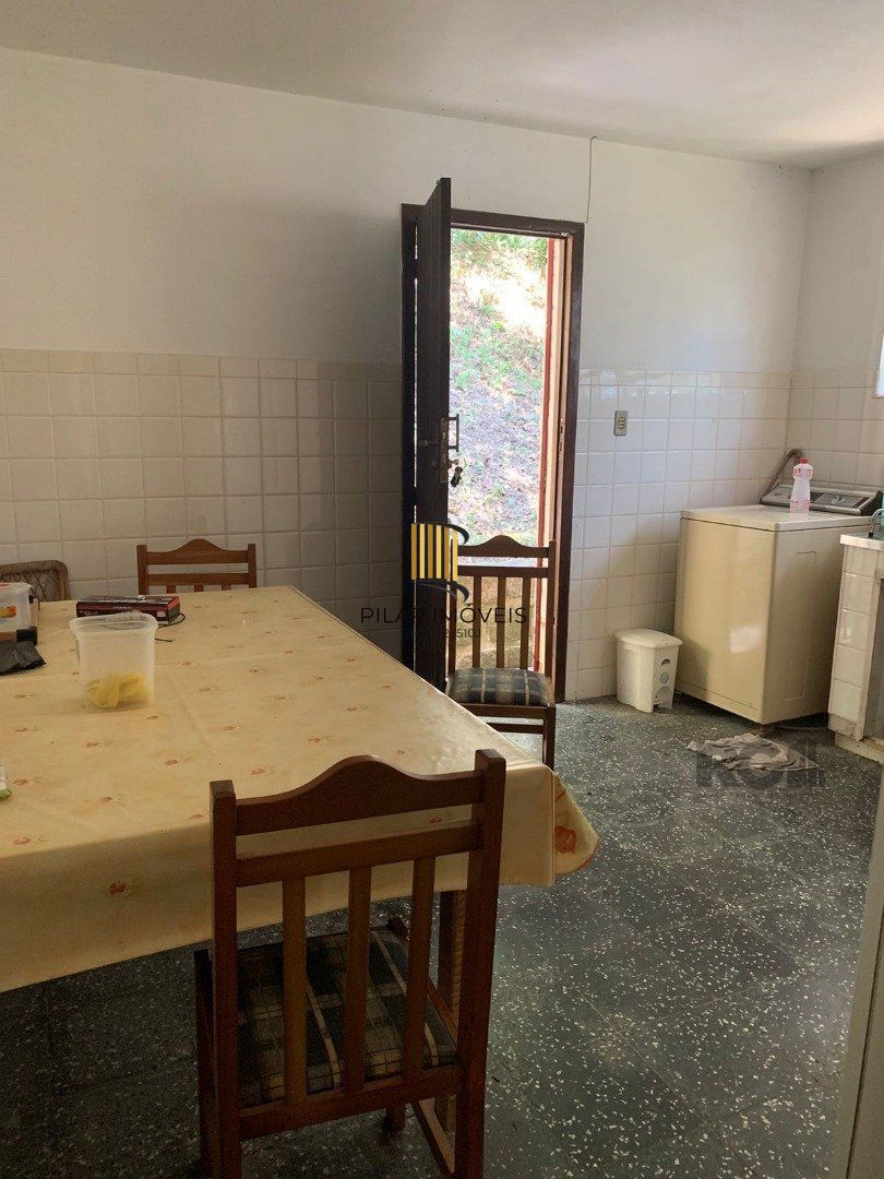 Casa 3 dormitórios no bairro Ponta Grossa