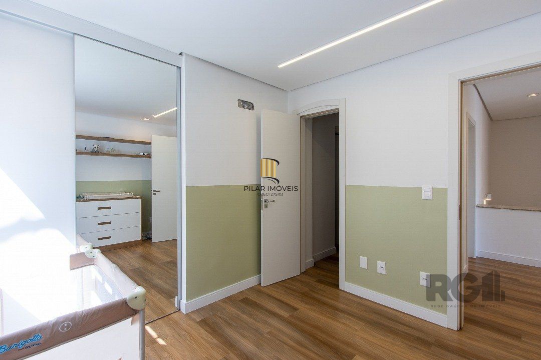 Casa 4 dormitórios no bairro Vila Conceição