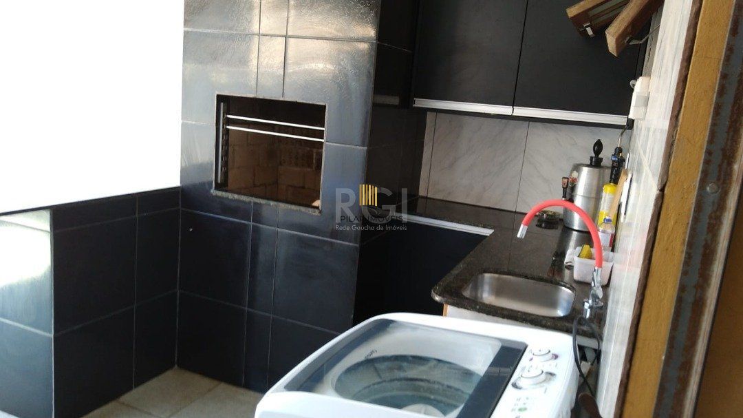 Casa para Venda - 72m², 2 dormitórios, 1 vaga - Hípica