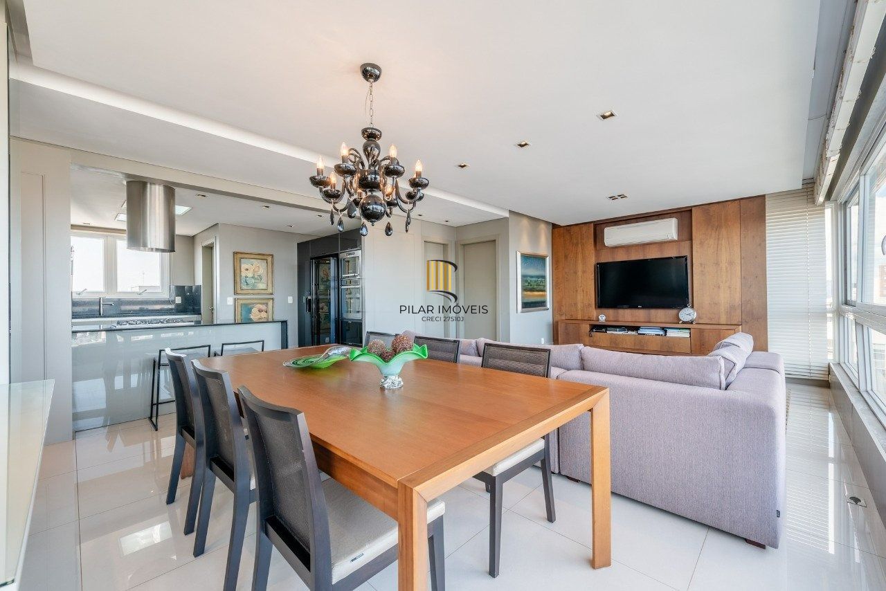 Apartamento 3 dormitórios, sendo 1 suíte e 2 vagas no Petropolis