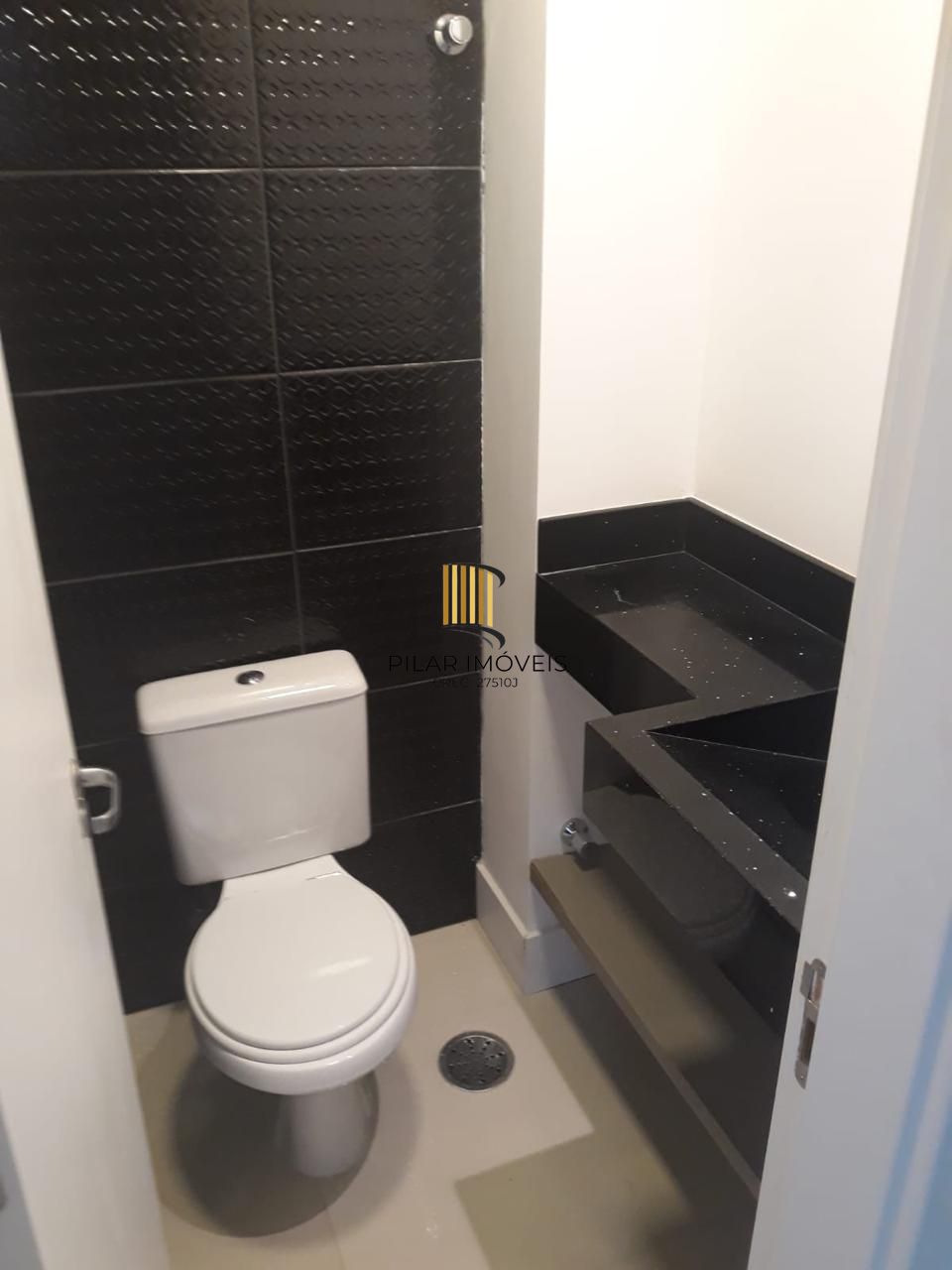 Casa de Condomínio 3 dormitórios no bairro Glória