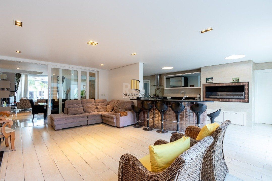 Casa para Venda - 463m², 4 dormitórios, sendo 4 suites, 4 vagas - Ipanema
