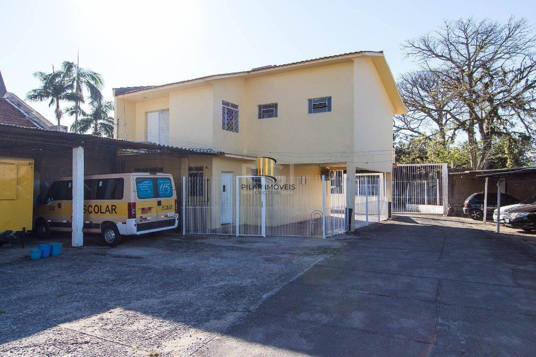 Casa Comercial para Venda - 112m², 3 dormitórios, 2 vagas - Medianeira