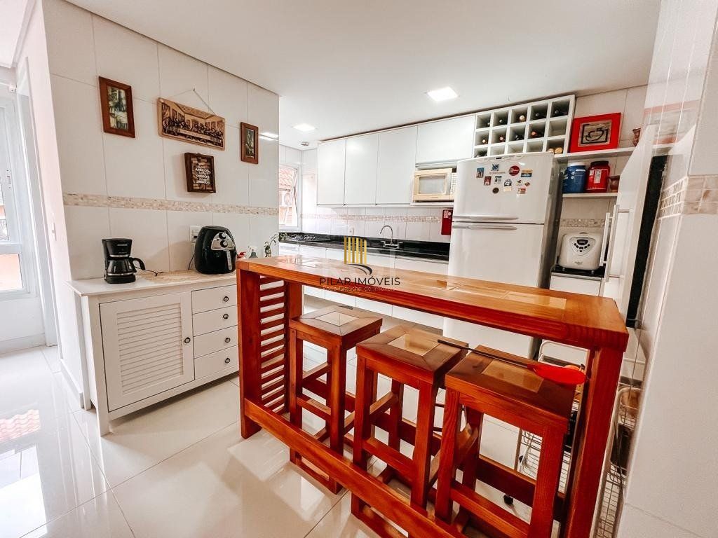 Casa de Condomínio 3 dormitórios no bairro Pedra Redonda