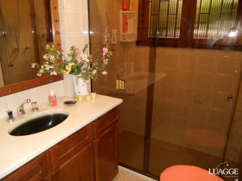 Casa 3 dormitórios no bairro Santa Tereza