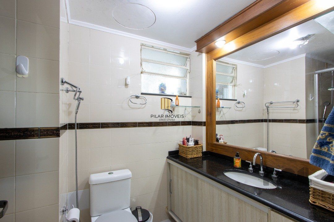 Apartamento 3 quartos, 2 banheiros, 1 vaga, condomínio com infra - Bairro Cristal