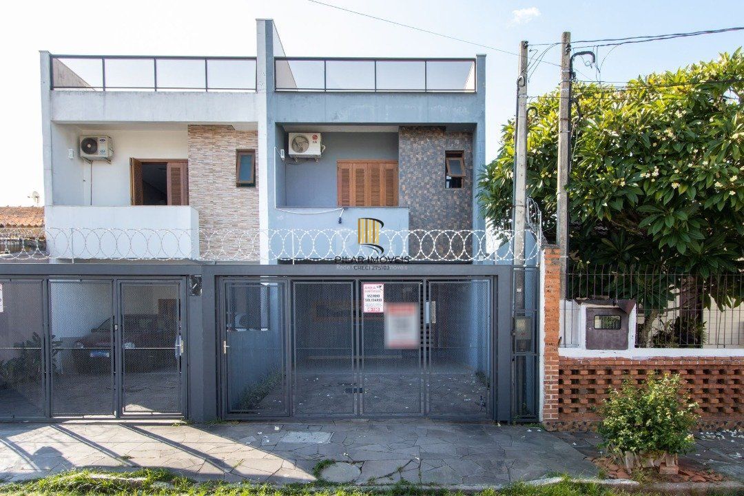 Casa para Venda - 204m², 3 dormitórios, sendo 3 suites, 2 vagas - Espirito Santo
