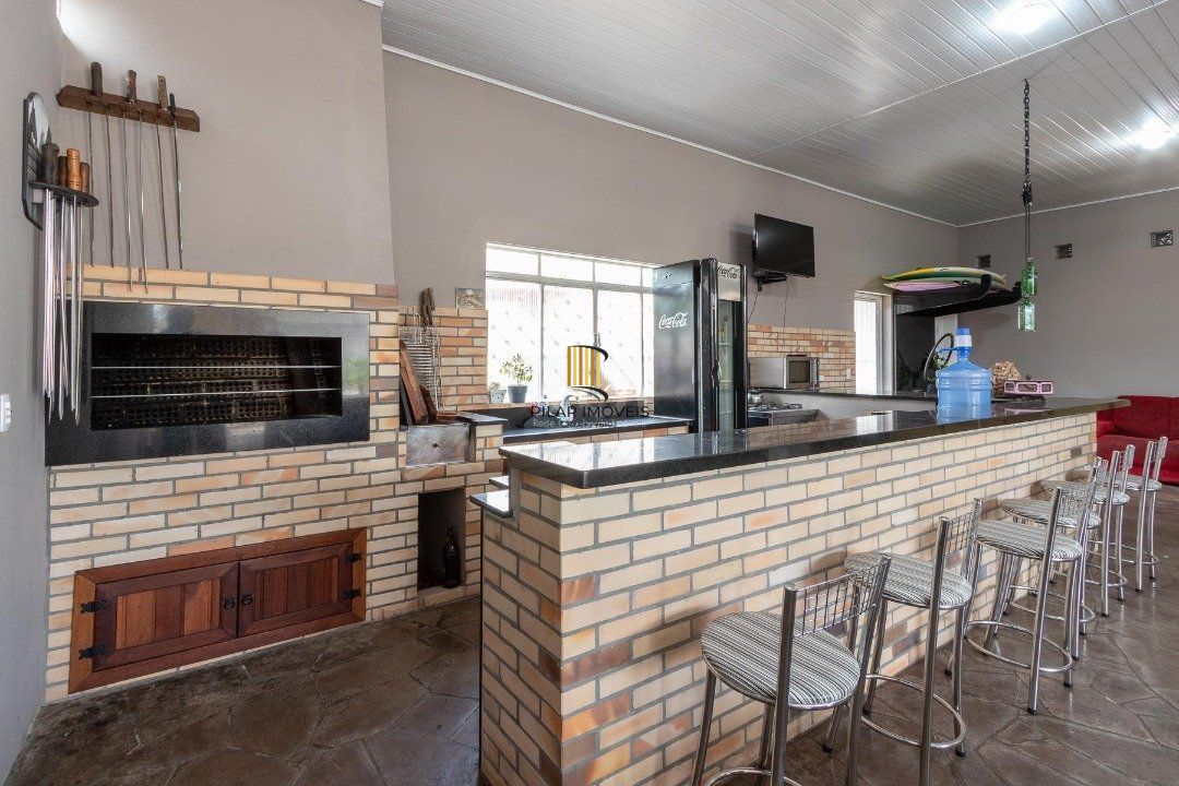 Casa para Venda - 213m², 2 dormitórios, sendo 1 suites, 2 vagas - Hípica