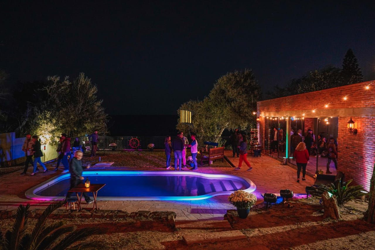 Casa 2 Dormitório(s) Bairro Ponta Grossa