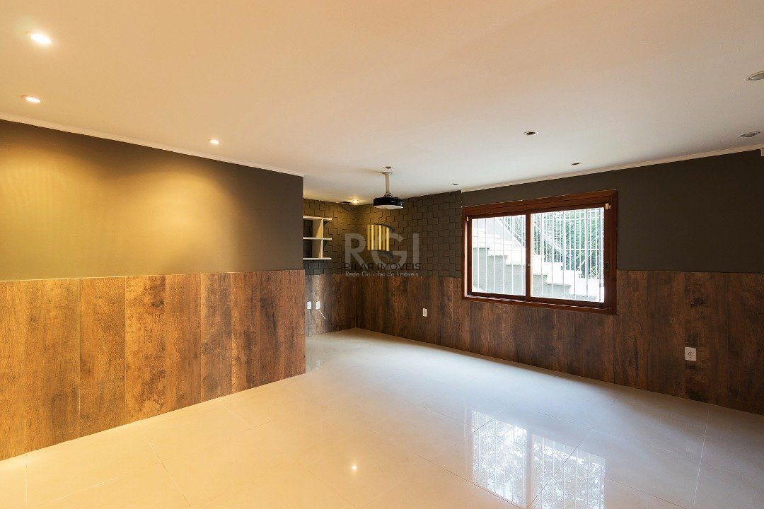 Casa Condominio para Venda - 262.98m², 3 dormitórios, sendo 1 suites, 2 vagas - Imperial Parque